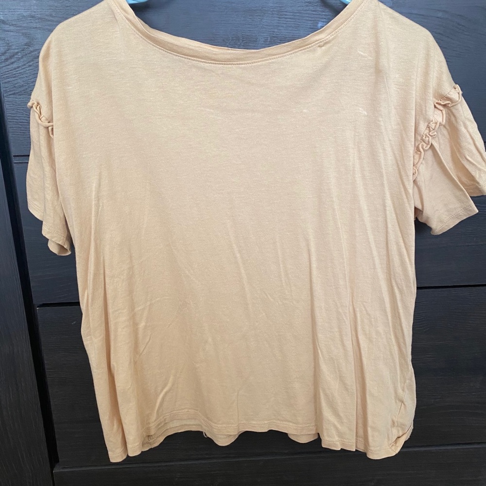 Large yellow top